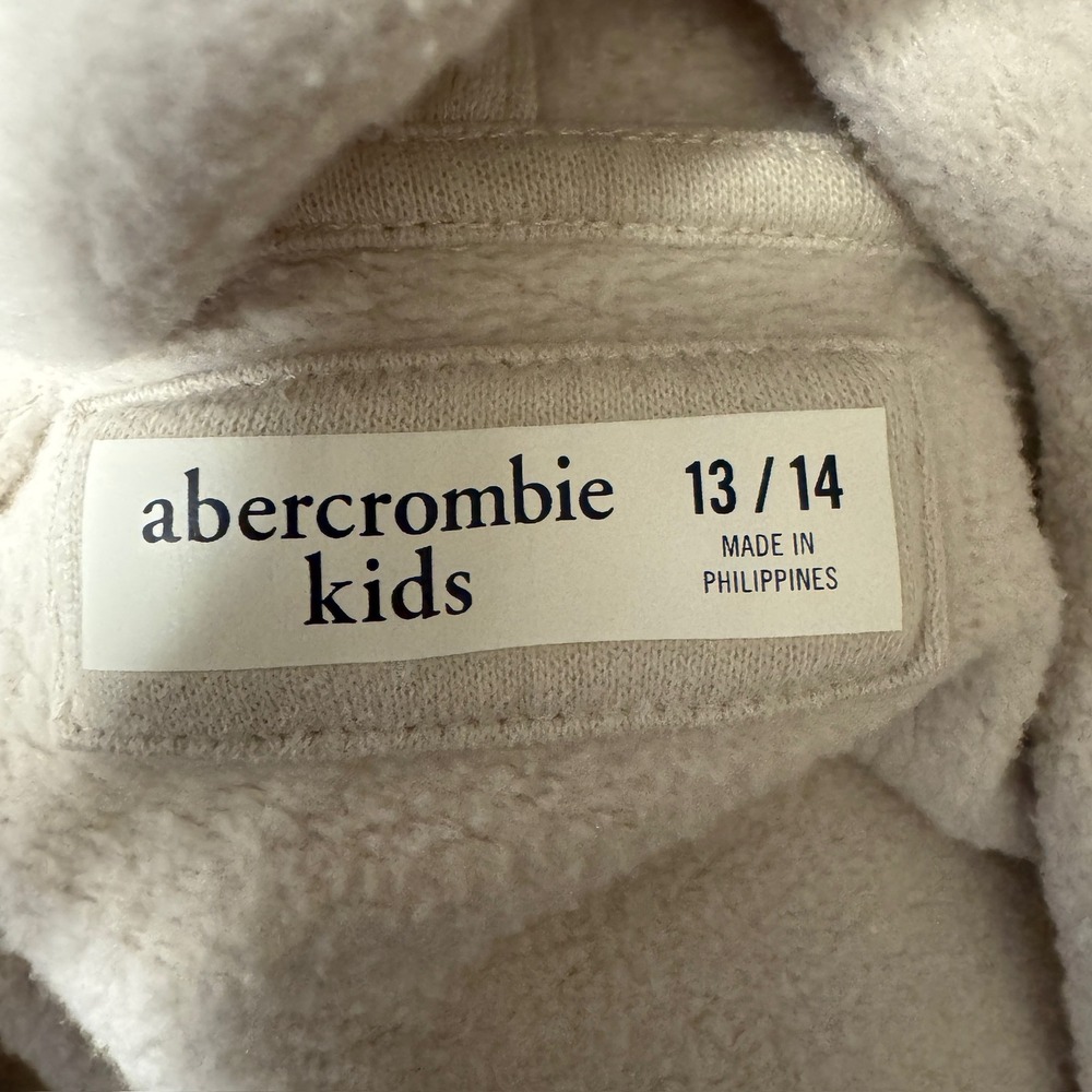2069 | Abercrombie Kids Logo Embroidered Fleece Pullover Hoodie Cream 13/14 - Picture 5 of 8